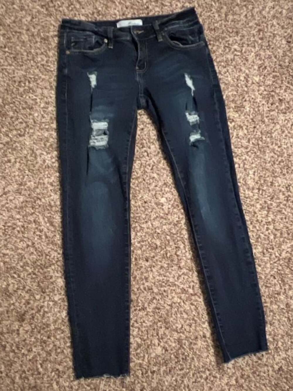 KanCan Mid Rise Distressed Skinny Jeans Dark Wash Fray Hem